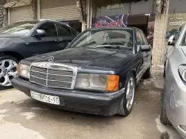 Mercedes 190, Damascus, RF18577167