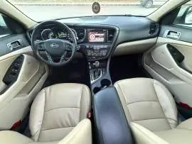 كيا اوبتما 2013 للبيع, دمشق, RF17336061