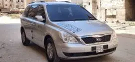 كيا جراند كرنفال 2011, إدلب, RF84875550