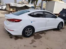Hyundai Elantra 2019, RF11095558