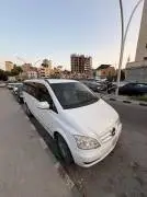 مرسيدس فان 2013, دمشق, RF19239579