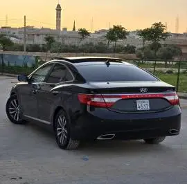 هيونداي ازيرا 2011, RF11167794