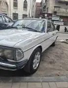 Mercedes 230E 1982, RF18935787