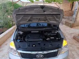 Kia Carnival 2013, Daraa, RF21098638