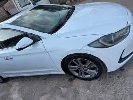 هيونداي النترا 2015, RF43930199