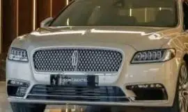 لينكولن كونتيننتال 2017, حلب, RF83164491