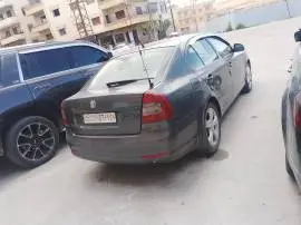 سكودا 2010, RF74981031