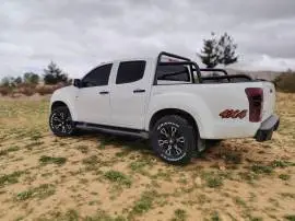 Isuzu Pickup 2016, Damascus, RF18679619