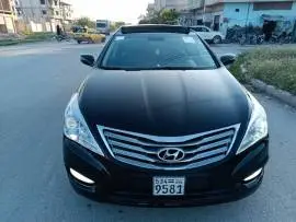 هيونداي ازيرا 2012, حماة, RF56399592