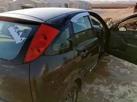 فورد 2005, دمشق, RF16637308