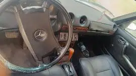 مرسيدس 230 1980, دمشق, RF18607684
