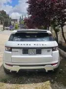 Land Rover Evoque 2015, RF67288059