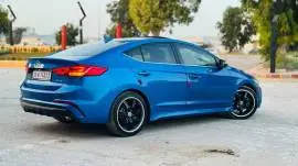 Hyundai Elantra 2017, RF49748679
