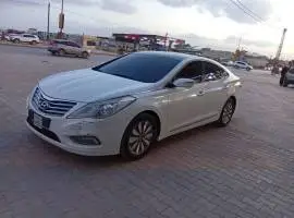 هيونداي أزيرا 2012, RF11072641