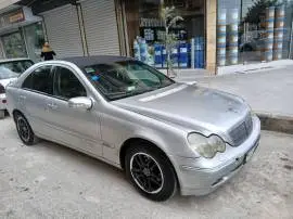 مرسيدس 220, RF91104741