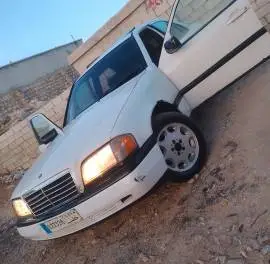 Mercedes C220 Model 2002, RF18486984