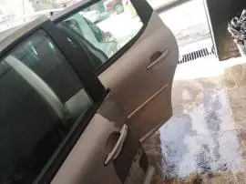 بيجو 207 2010, دمشق, RF59885313