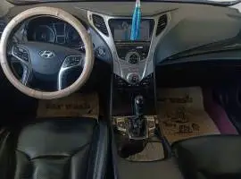Hyundai Azera 2012, Homs, RF15829792