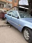 Mercedes 320, Homs, RF43264388