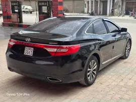 هيونداي أزيرا غراند 2012, دمشق, RF54114950