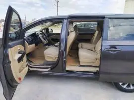 Kia Carnival 2016, Aleppo, RF18612747