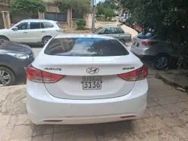 هونداي أفانتي 2012, حلب, RF20857680