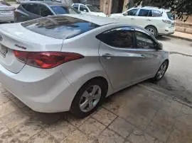 هونداي أفانتي 2012, حلب, RF20857680
