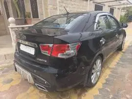 كيا فورتي 2010, RF52692932
