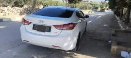 Hyundai Elantra 2013, RF37791582