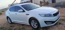 كيا K5 موديل 2011, RF46349682