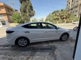 هيونداي النترا 2017, RF18493021