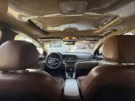 هيونداي النترا 2017, RF18493021