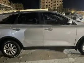 كيا سيرنتو 2016, RF10830844