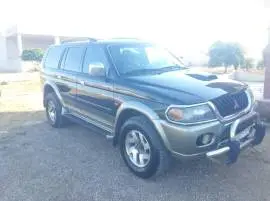 مستبيشي باجيرو 2002, حلب, RF17509766