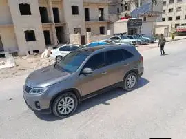 Kia Sorento 2015, Aleppo, RF79537009