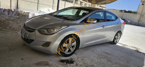 Hyundai Elantra 2012