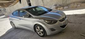 Hyundai Elantra 2012