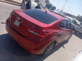 Hyundai Elantra 2013