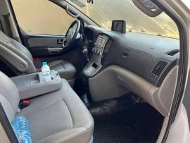 Hyundai H1 2016