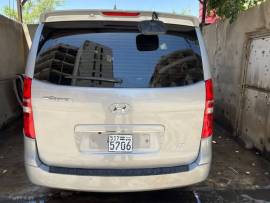 Hyundai H1 2016