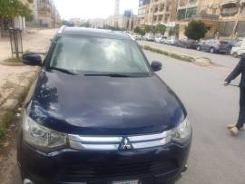 ميتسوبيشي اوتلاندر 2015