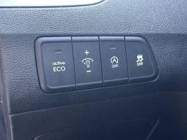 Hyundai Avante 2012