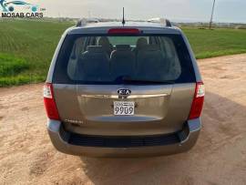 2011 Kia Carnival for sale