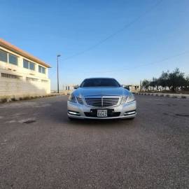 مرسيدس E300 موديل 2011
