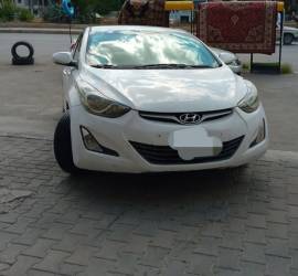 هيونداي إلنترا 2015