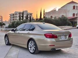 BMW 523i 2011
