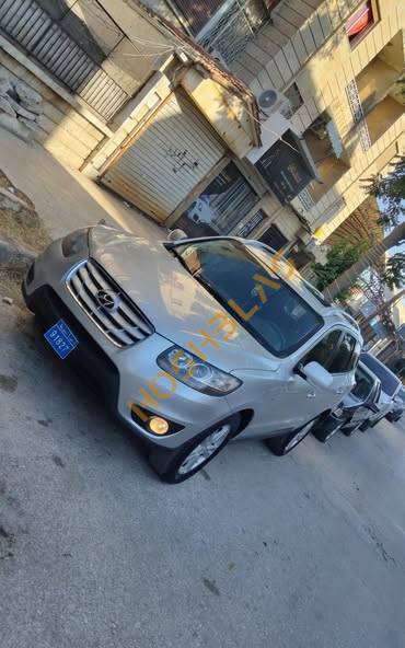 للبيع هيونداي سنتافي 2010