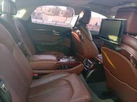 أودي A4 2011, RF24914772