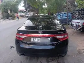 هونداي ازيرا 2014, دمشق, RF26464144