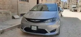 كرايسلر باسيفيكا 2018, RF10383481